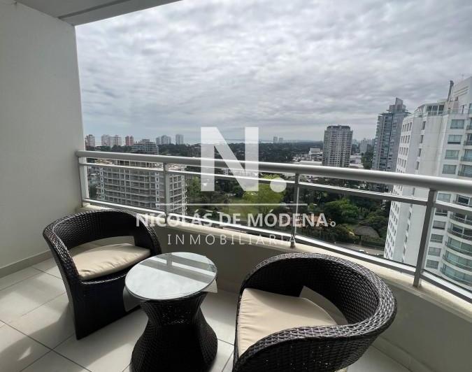 Foto de Departamento de 1 y medio dormitorio en venta a pasos de Playa Brava, imagen 1