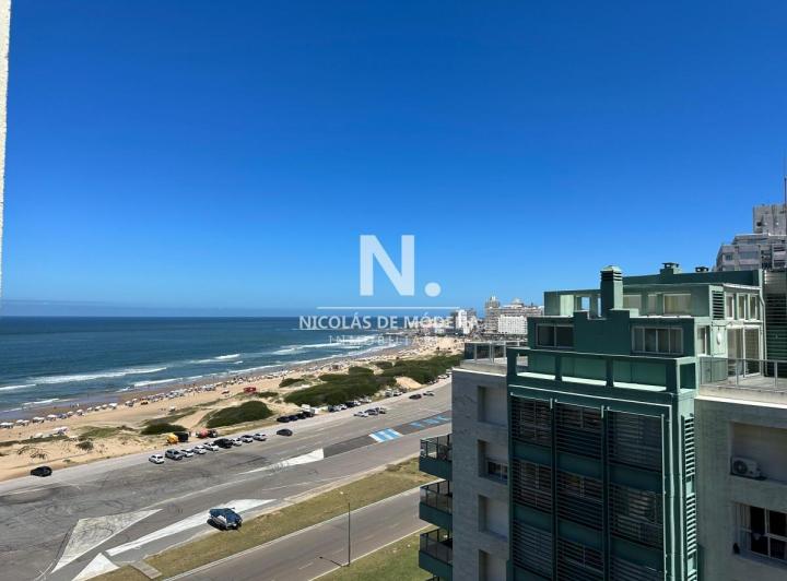 Apartamento de 2 dormitorios en Venta , Playa Brava , Punta del este