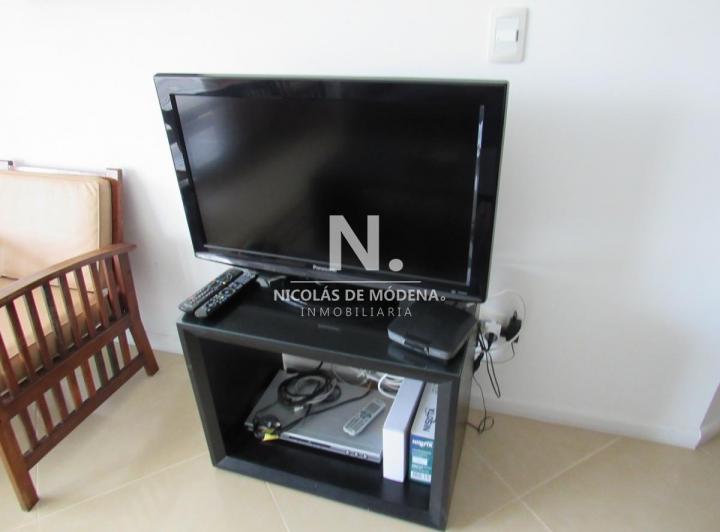Apartamento en venta de  3 dormitorios y dependencia en Punta del Este 1