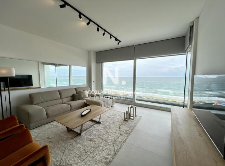 Foto de Venta Apartamento 3 dormitorios + servicio Punta del este, imagen 2