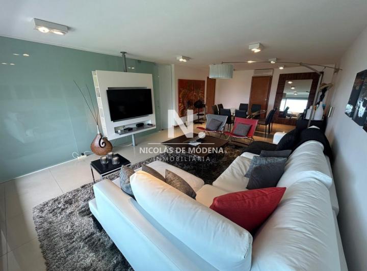 Apartamento en alquiler - Primera línea Brava 3 dormitorios + Dep. 5
