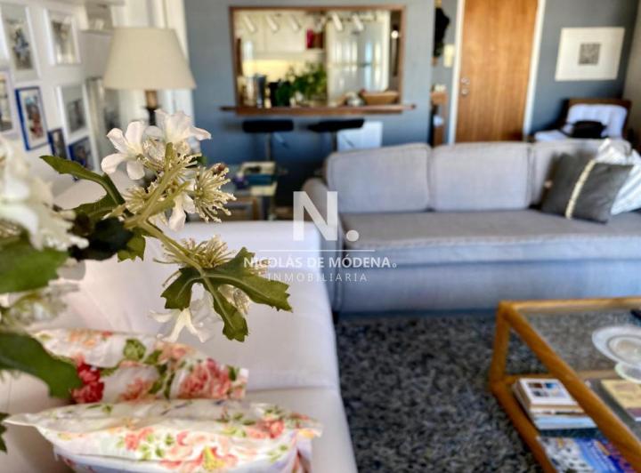 Departamento  en alquiler de 2 dormitorios  Peninsula, Punta del Este 1