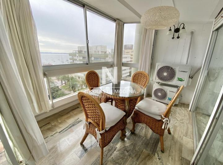 Vende Apartamento en Península - Punta del Este de 3 dormitorios.