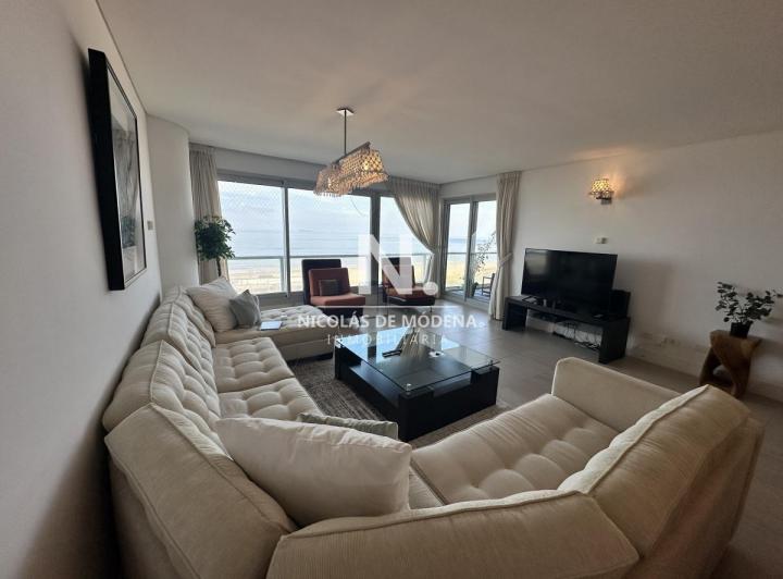 Vende apartamento de Le Parc en Punta del Este 4
