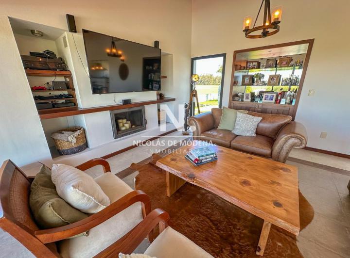 Vende hermosa casa en Laguna de los Cisnes, Maldonado 5