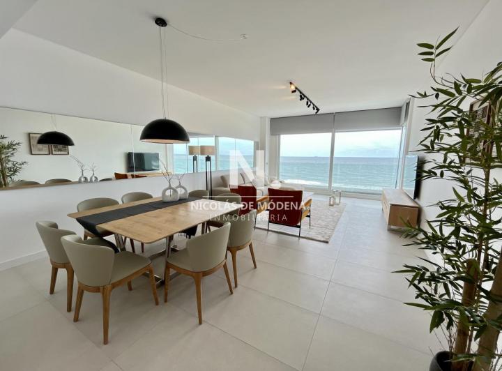 Venta Apartamento 3 dormitorios + servicio Punta del este