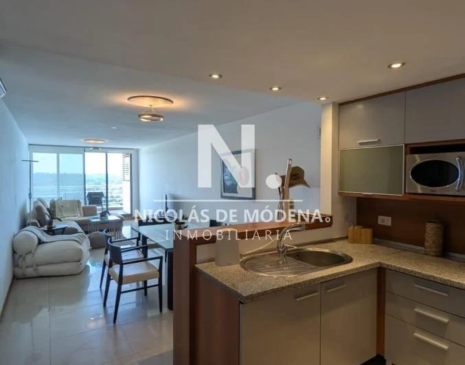 Foto de APARTAMENTO EN VENTA PROX A SHOPPING, PUNTA DEL ESTE, imagen 1