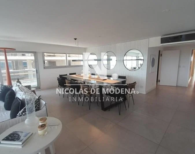 Apartamento de 3 dormitorios en Silente , Punta del este , Playa Brava, Vista al mar 4
