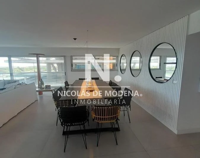 Apartamento de 3 dormitorios en Silente , Punta del este , Playa Brava, Vista al mar 3