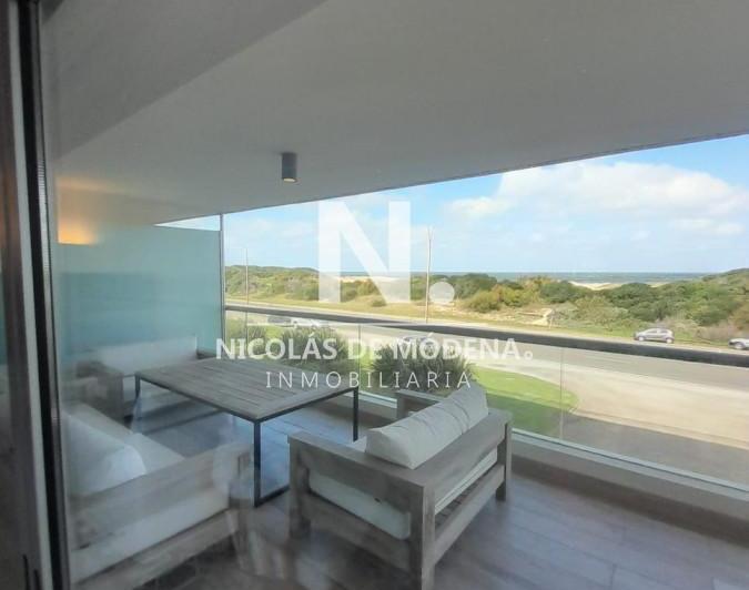 Apartamento de 3 dormitorios en Silente , Punta del este , Playa Brava, Vista al mar 2