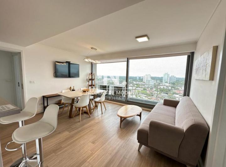 Vende  Apartamento en Mansa - Punta del Este de 2 dormitorios. 3