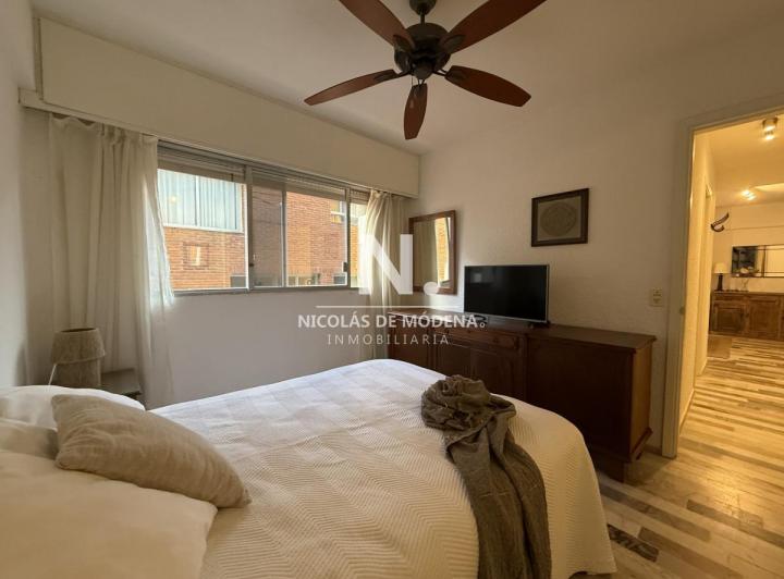 Peninsula departamento de 2 dormitorios con 2 baños en venta 5