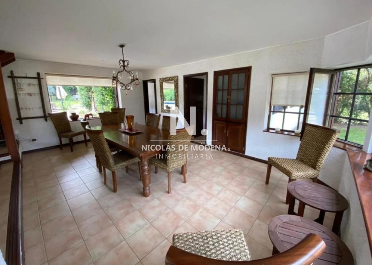 Foto de En venta casa de 5 dormitorios, con piscina, parrillero y jardin en, imagen 3