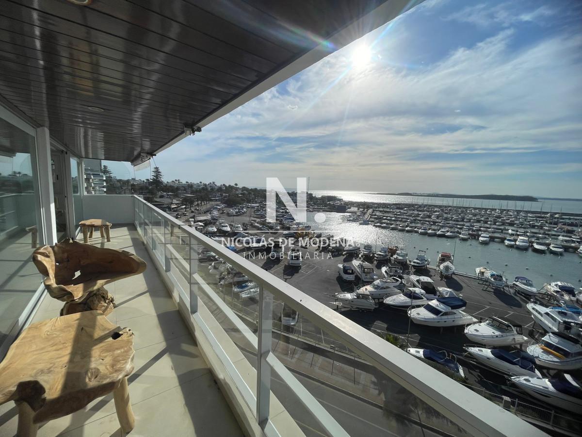 Foto de Espectacular apartamento en venta frente al puerto, imagen 1