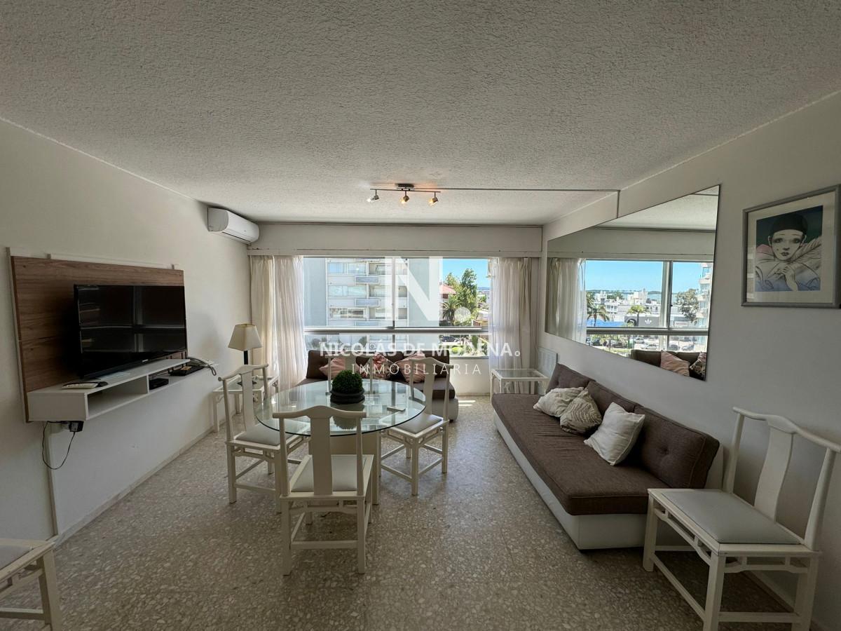 Apartamento en Venta de 3 dormitorios en Torre de las américas , Punta del este , Peninsula