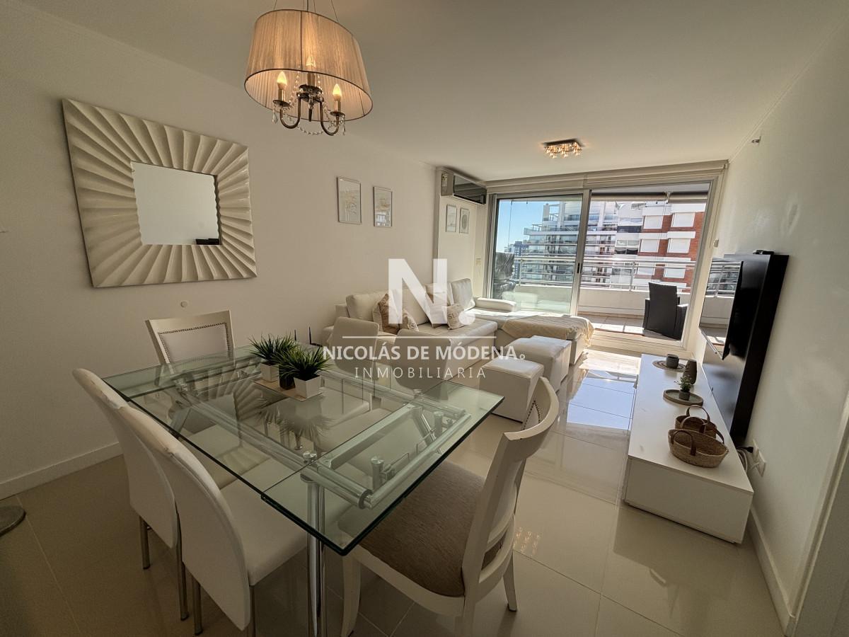 Apartamento piso alto en Forest Tower II Playa Brava 2 dormitorios