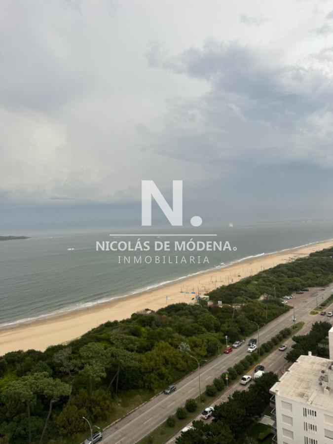 Foto de Alquila apartamento de 2 dormitorios en Mansa, Punta del Este, imagen 1