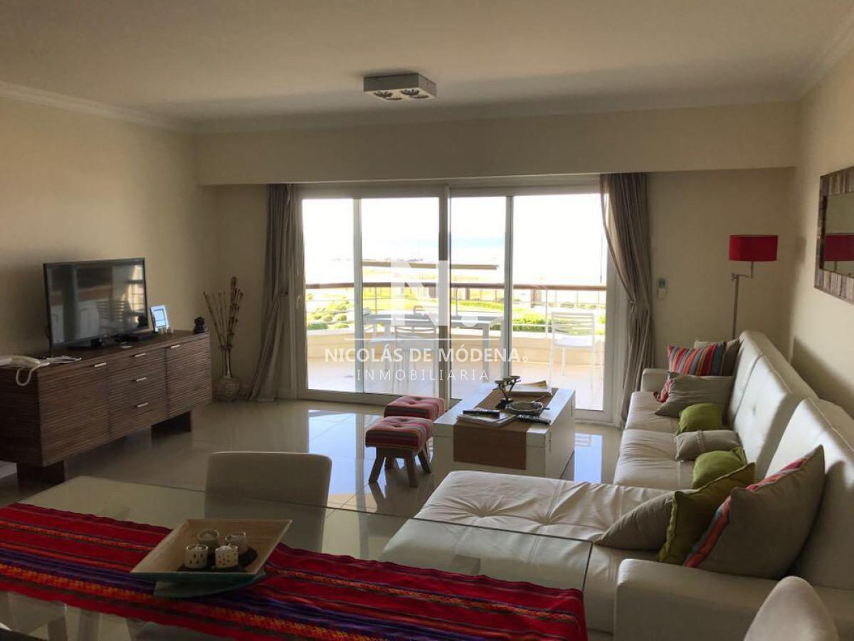Foto de Comodo e iluminado departamento en venta de 2 dormitorios con preciosa, imagen 3