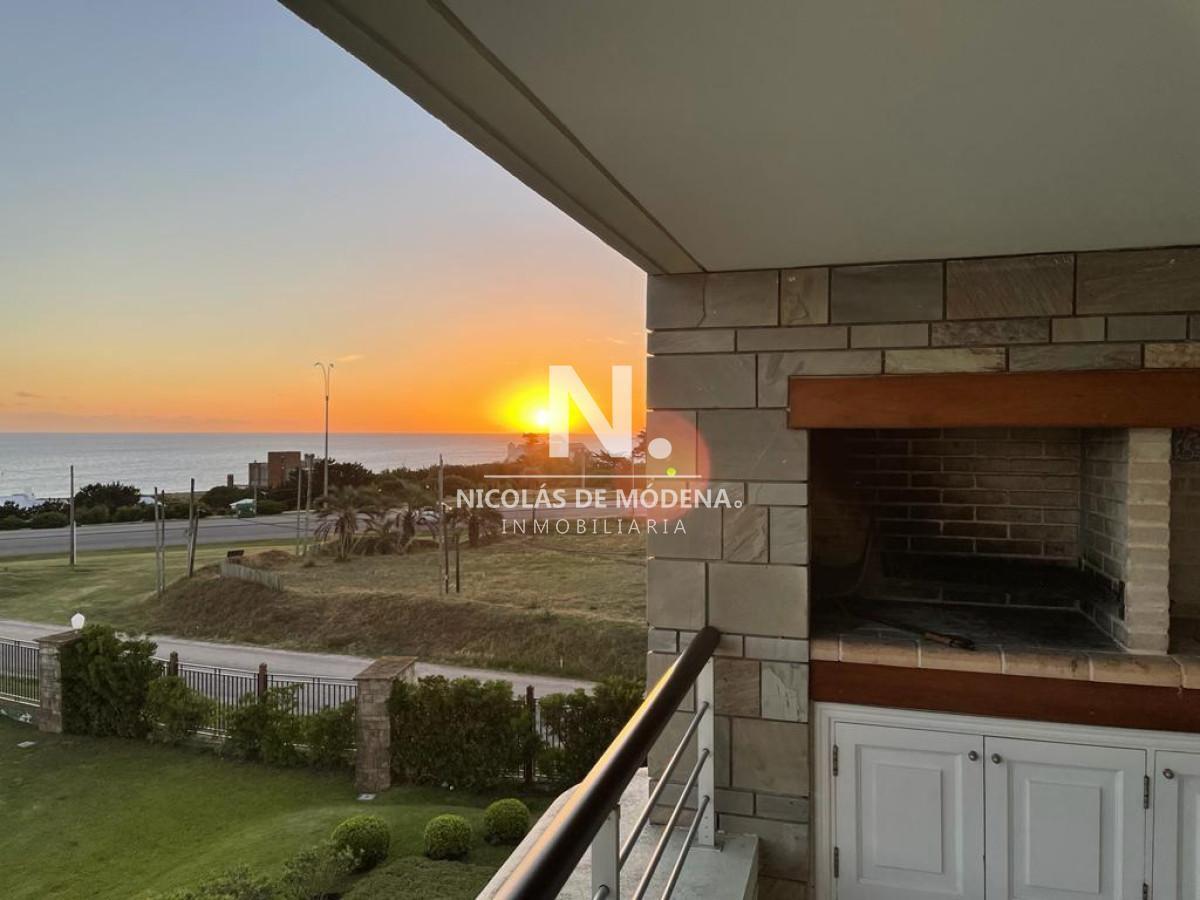 Foto de Comodo e iluminado departamento en venta de 2 dormitorios con preciosa, imagen 4