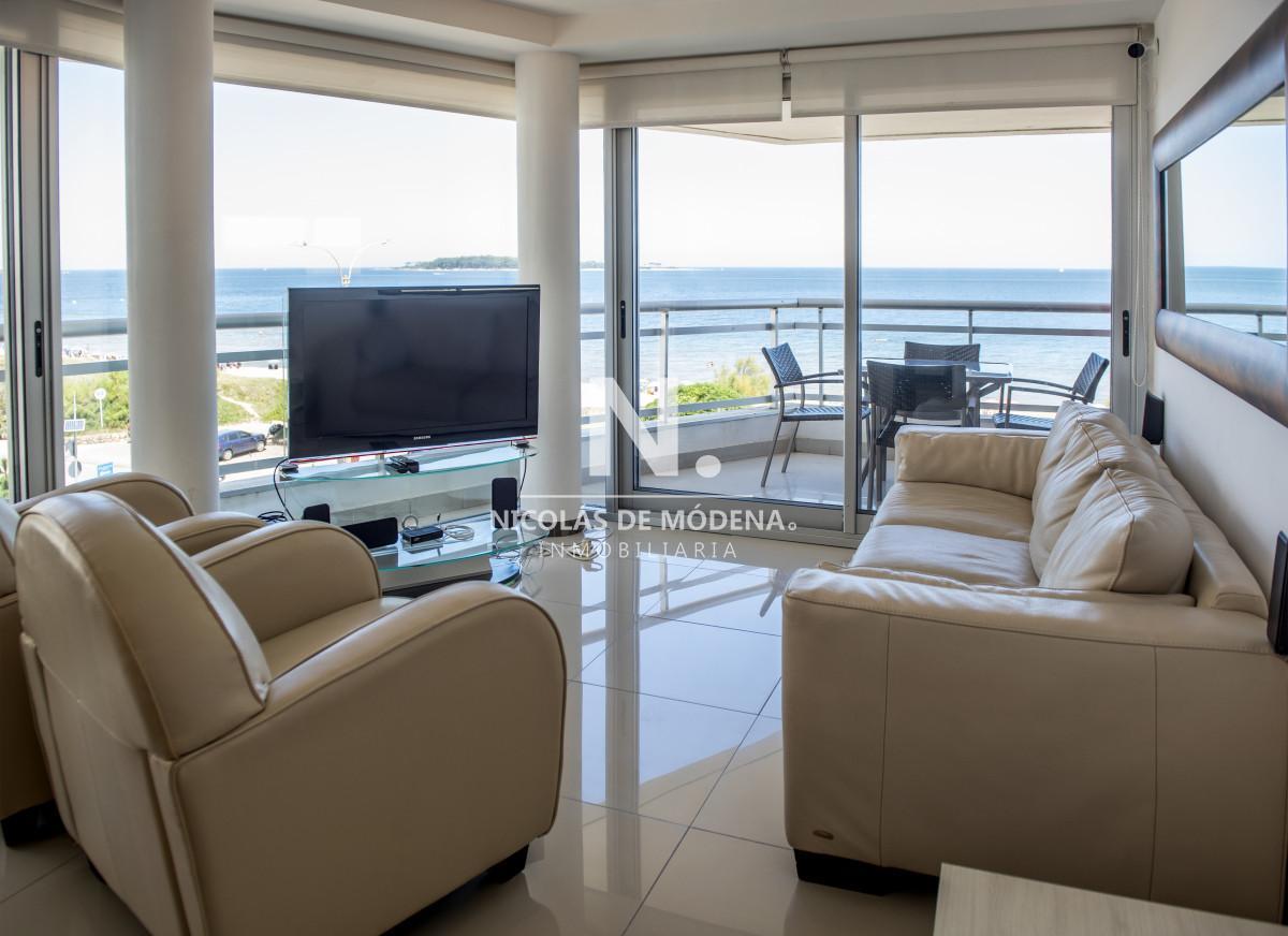 Foto de Vende hermoso Penthouse en Playa Mansa con azotea propia en Punta del, imagen 5