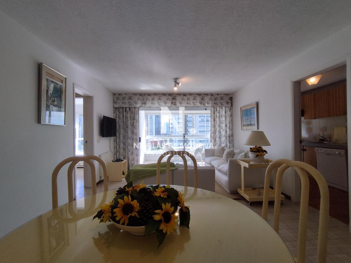 Foto de Alquiler y venta de apartamento de dos dormitorios en Punta del Este, imagen 4
