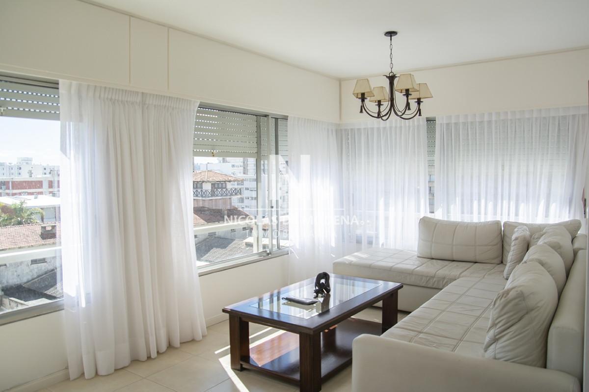 Foto de Vende y alquila apartamento de 2 dormitorios en Peninsula, Punta del, imagen 1