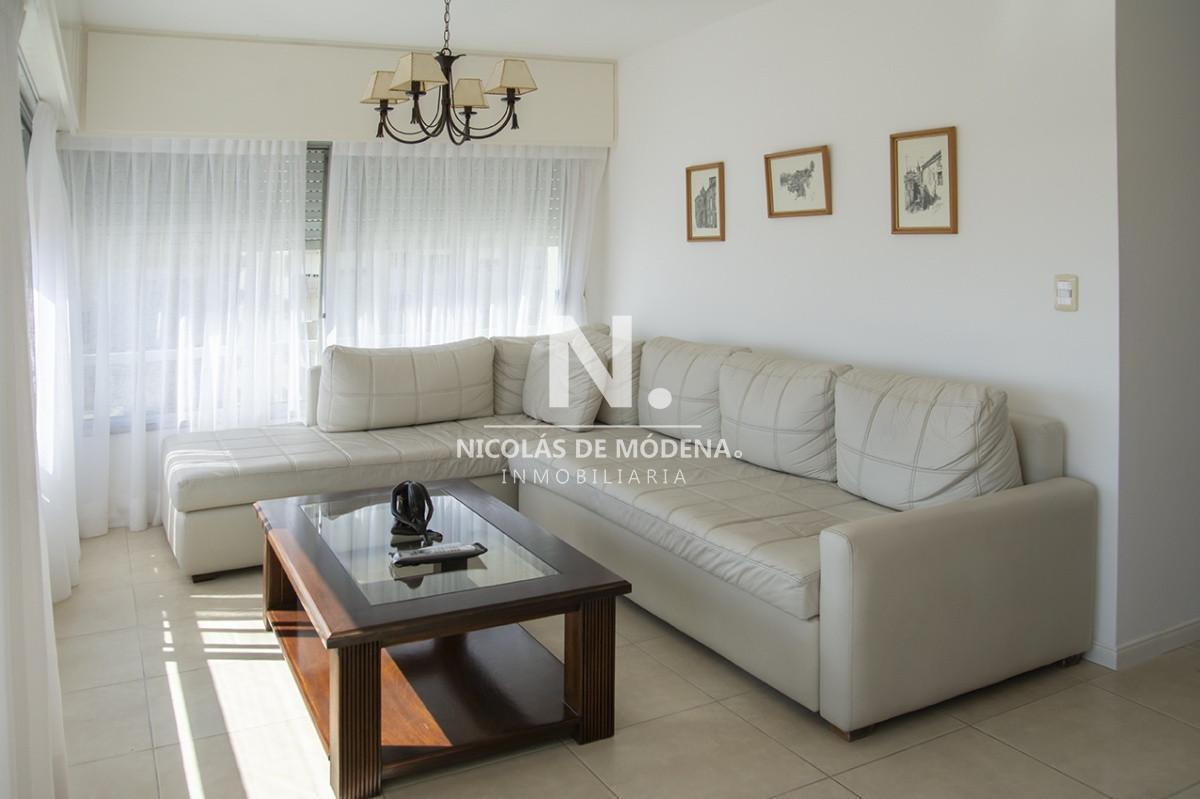 Foto de Vende y alquila apartamento de 2 dormitorios en Peninsula, Punta del, imagen 3