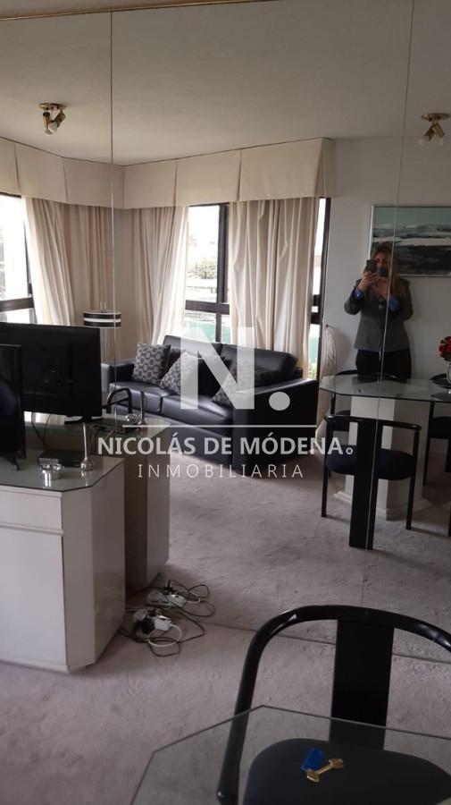 Foto de Alquila departamento de 1 dormitorio en Playa Brava, Punta del Este, imagen 1