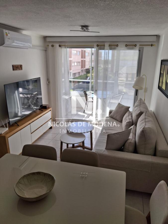 Alquila apartamento con vista a agradable entorno de 1dormitorio y medio en Brava, Punta del Este