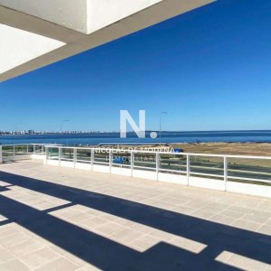 Oportunidad imperdible, hermoso departamento en edificio Beiramar