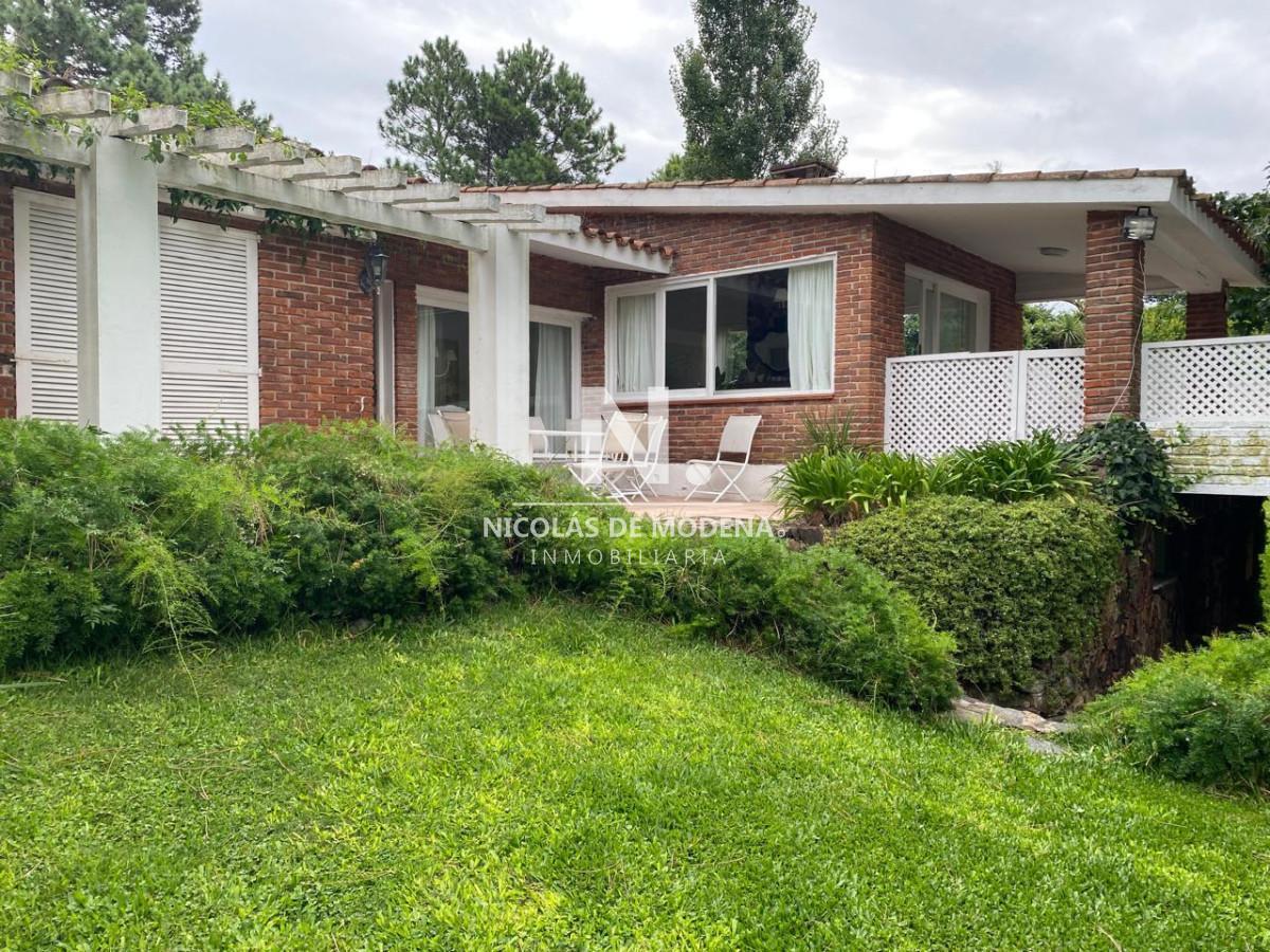 Hermosa casa en venta en excelente zona de roosevelt