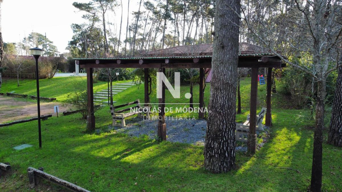 Foto de Punta del Este,Pinares. Vende derechos de sobre-elevar terreno ideal, imagen 5