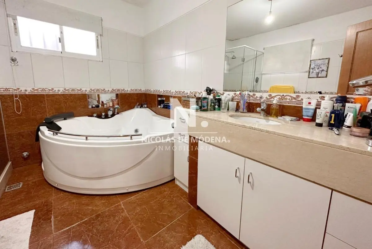 Casa en venta 3 dormitorios con piscina climatizada y losa radiante - Punta del Este 5