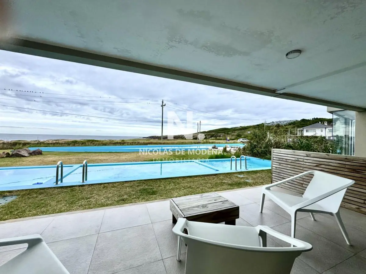 MONOAMBIENTE CON PISCINA EN PUNTA BALLENA 2
