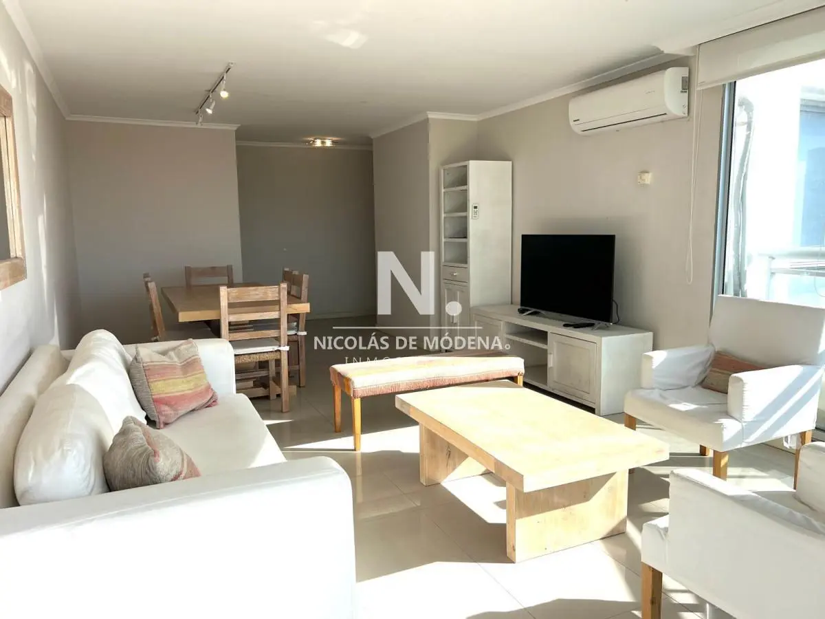 apartamento en venta de 3 dormitorios 3 baños, zona shopping, punta del este 5