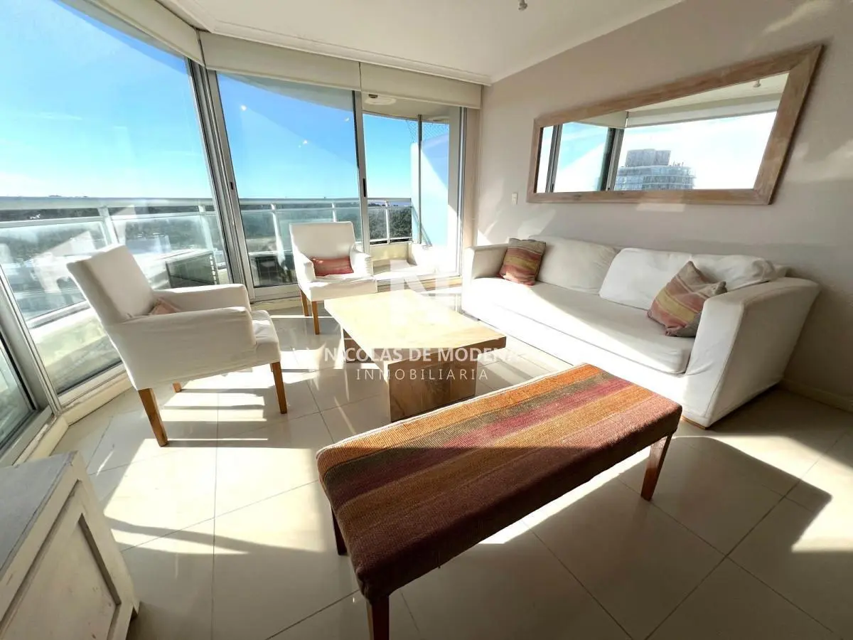 apartamento en venta de 3 dormitorios 3 baños, zona shopping, punta del este 3