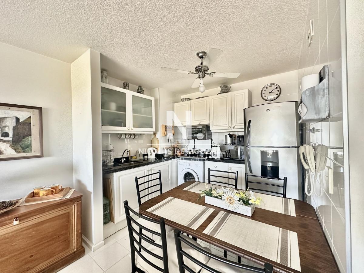Foto de Venta apartamento 3 dormitorios. Playa mansa, Punta del Este., imagen 3