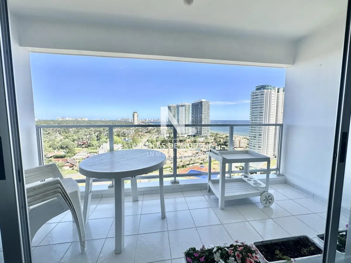 Venta apartamento 3 dormitorios. Playa mansa, Punta del Este. 5