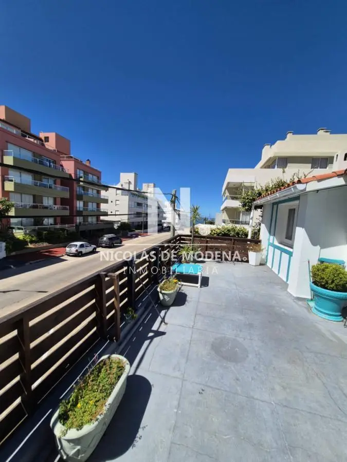 Casa de dos dormitorios en alquiler anual en Punta del Este 1