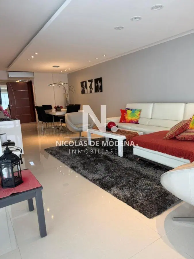 En venta casa 3 dormitorios en Playa Mansa, Punta del Este 4