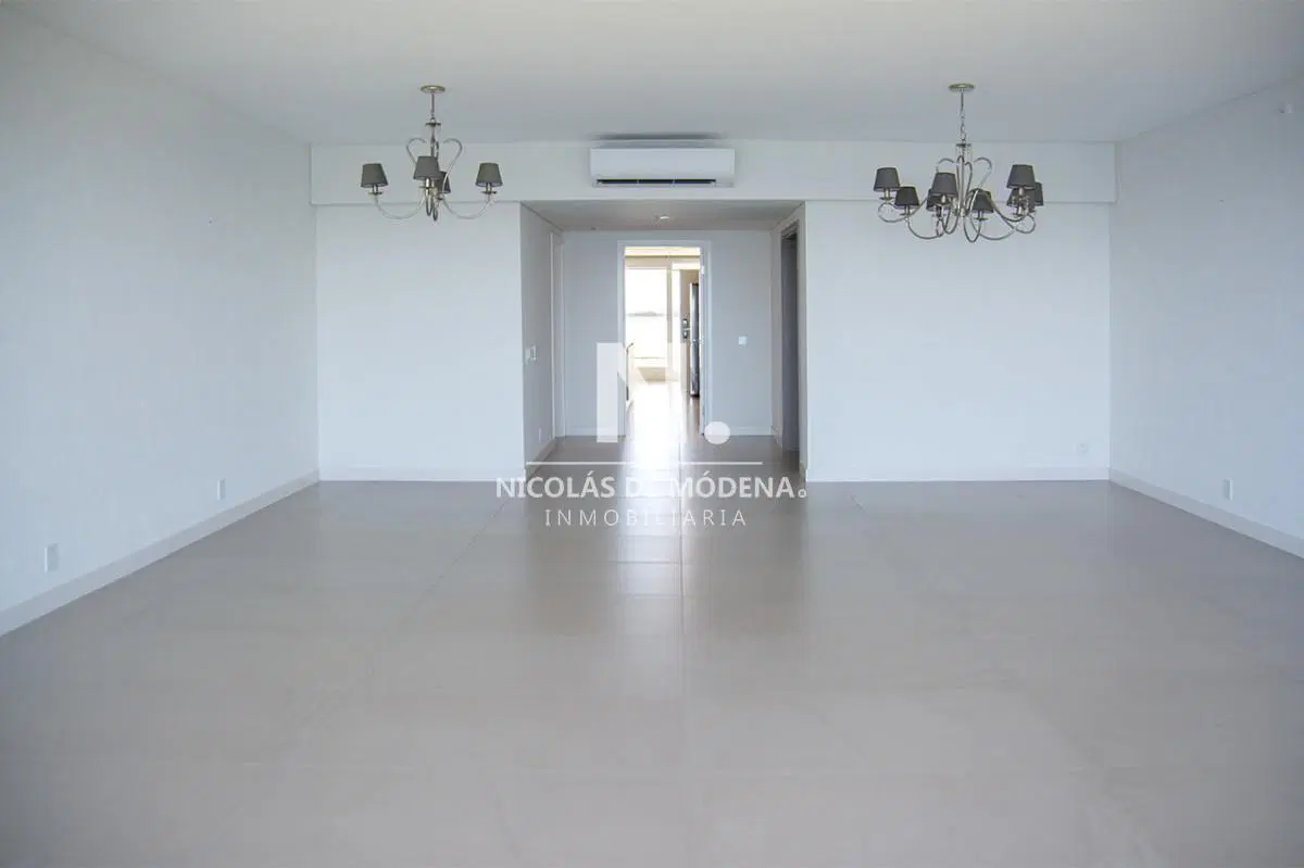 Departamento de 4 dormitorios en venta, frente al mar. Torre Le Parc IV 5