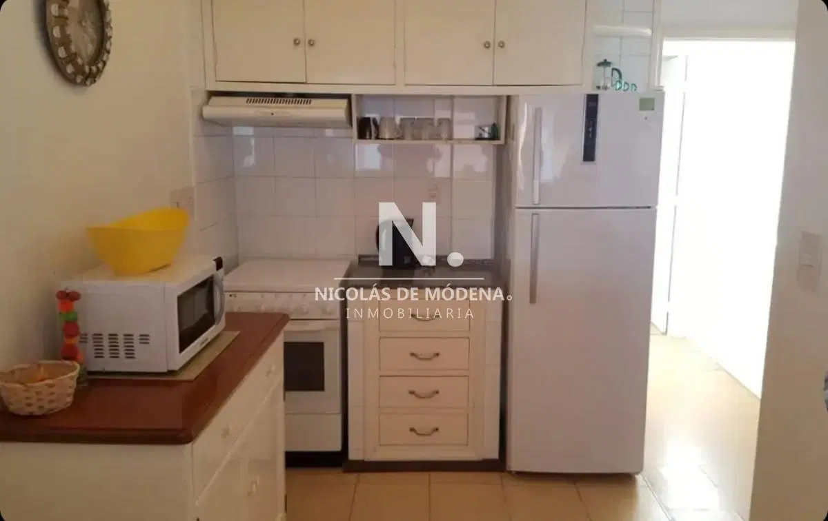 Departamento de 2 dormitorios en venta en Playa Mansa 5