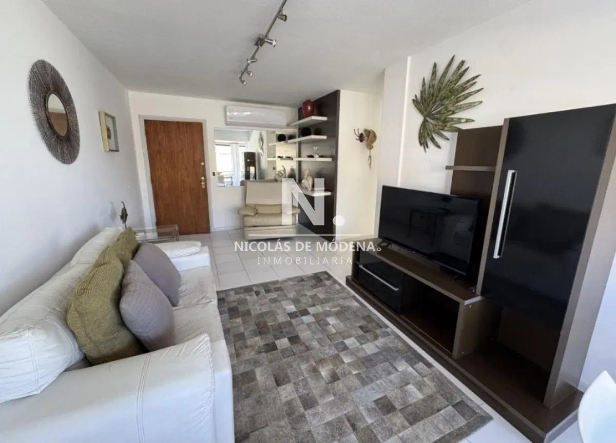 En venta apartamento de 3 dormitorios en Península, Punta del Este 5