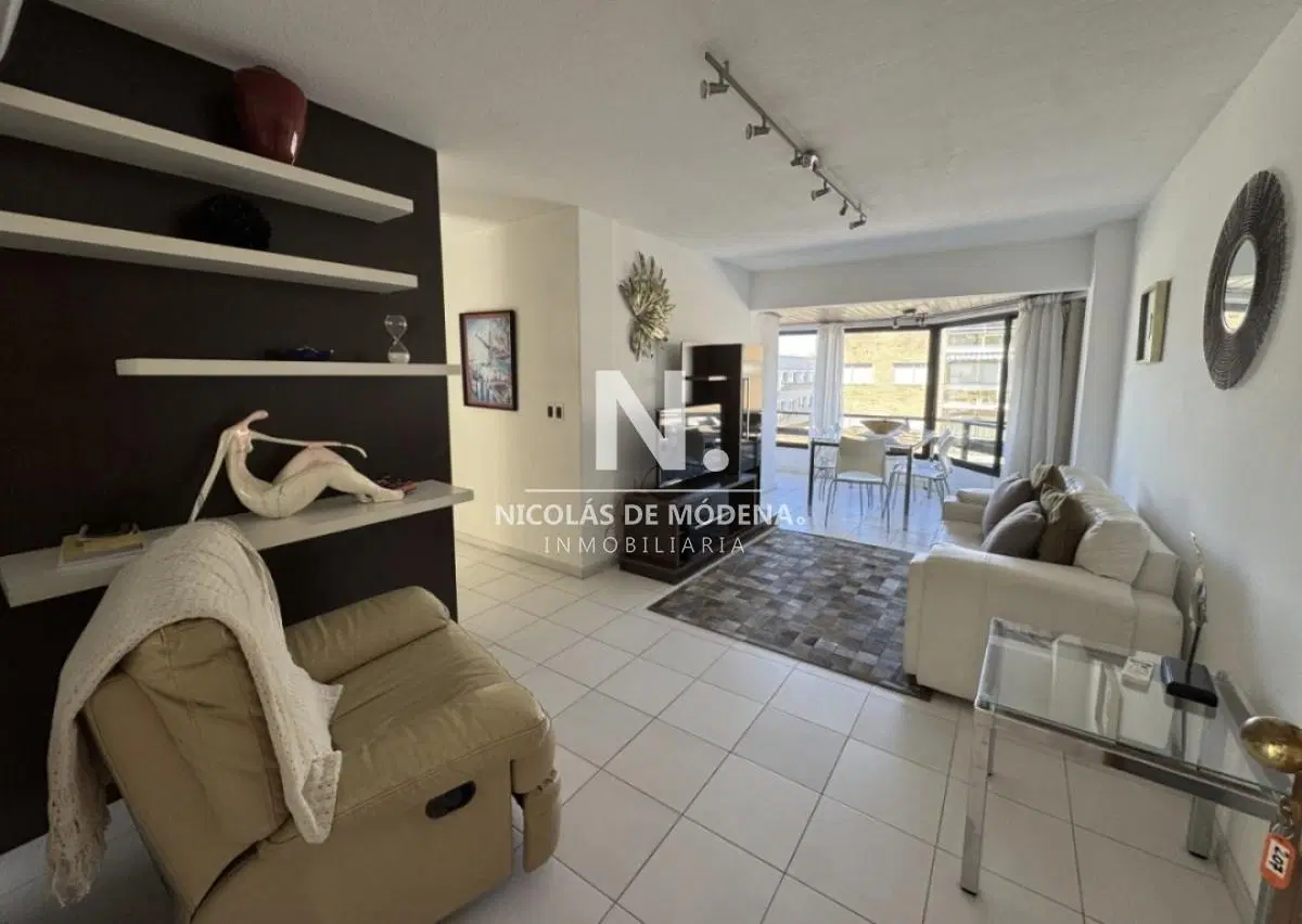 En venta apartamento de 3 dormitorios en Península, Punta del Este 4