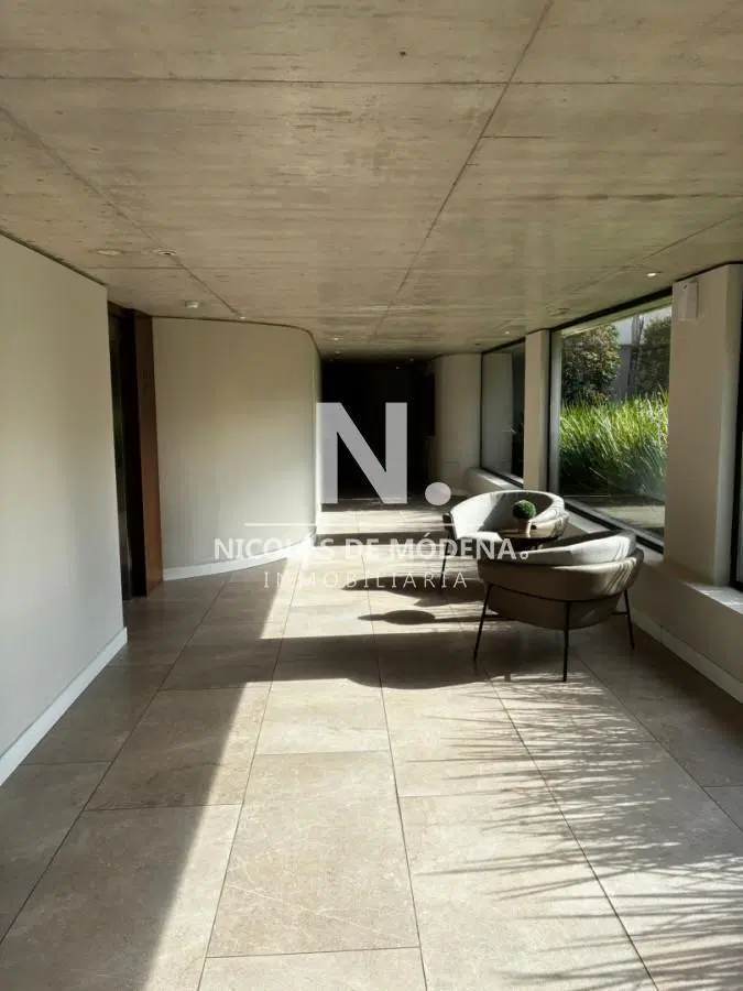 Venta Apartamento 3 Dormitorios con Cochera y Piscina en Carrasco 2