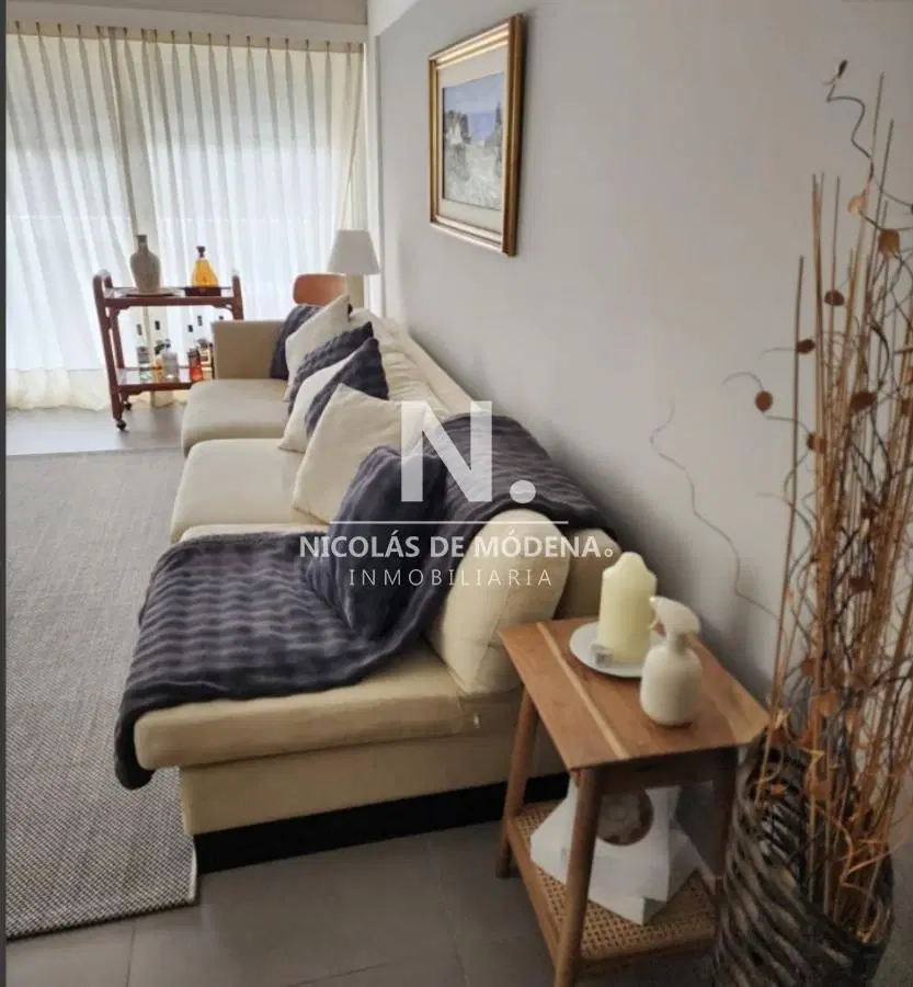 En venta apartamento en Península de 2 dormitorios con terraza 3