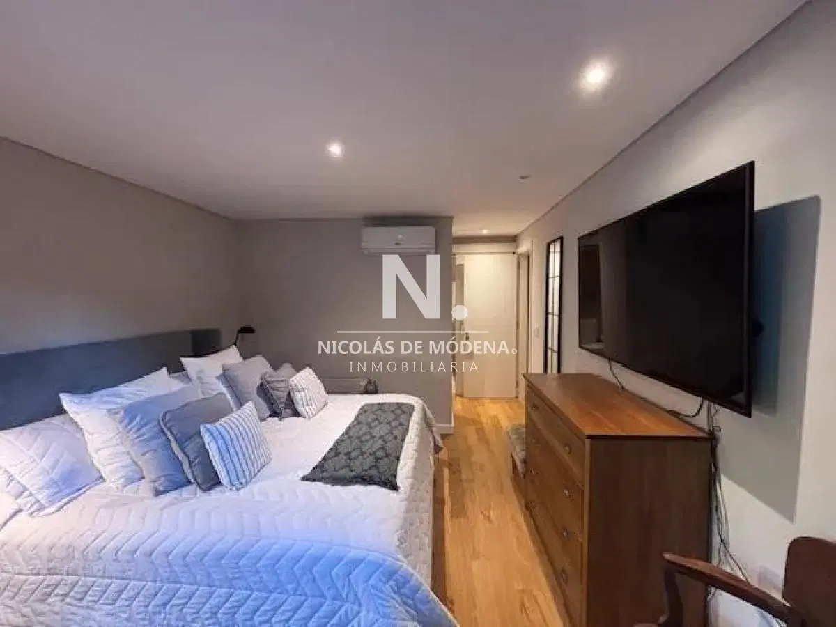 Venta Exclusivo Apartamento de 3 Dormitorios Con Cochera en Carrasco! 4