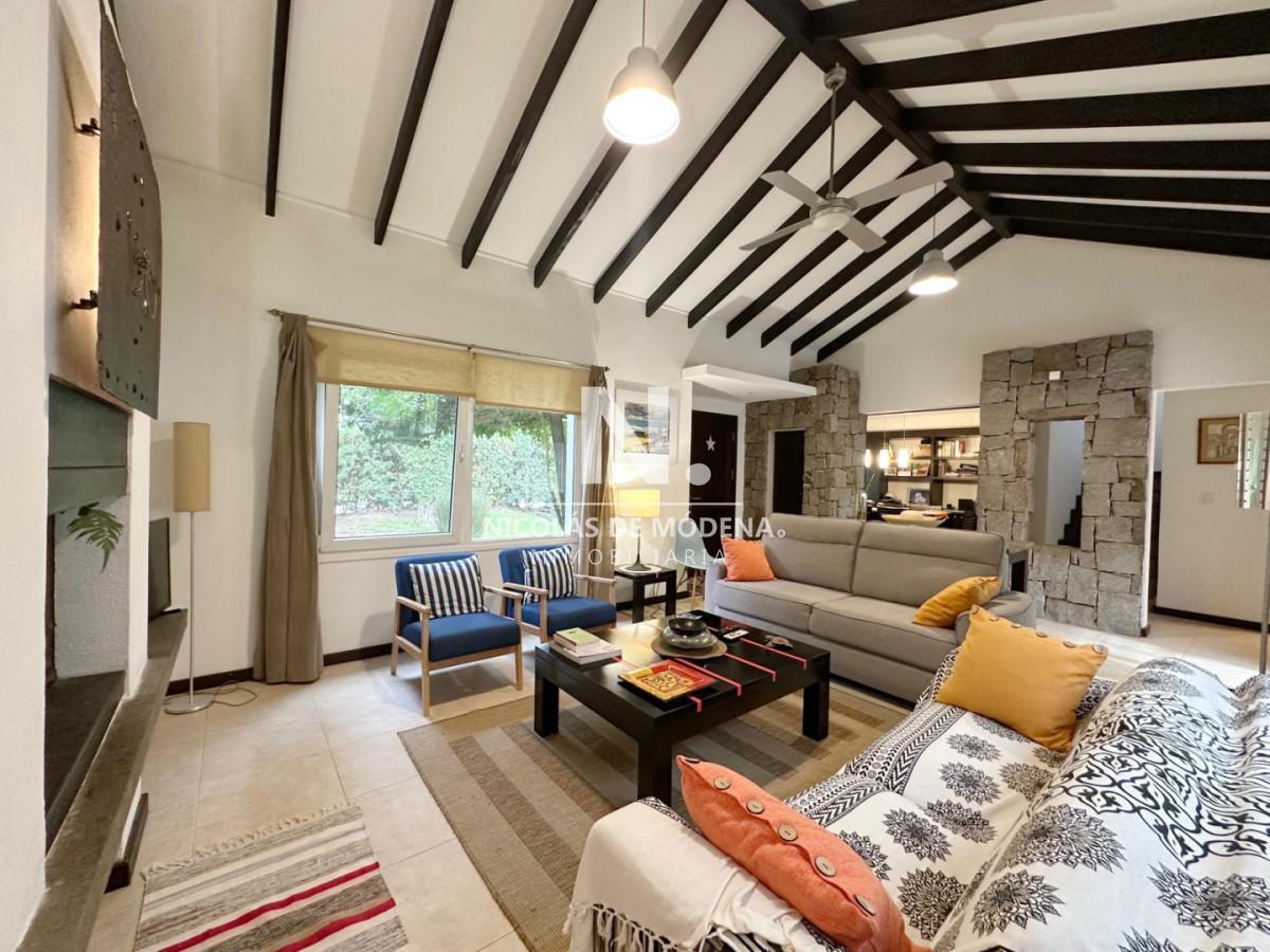 Foto de Vende impecable casa de 2 plantas, de 3 dormitorios en Jardines de, imagen 3
