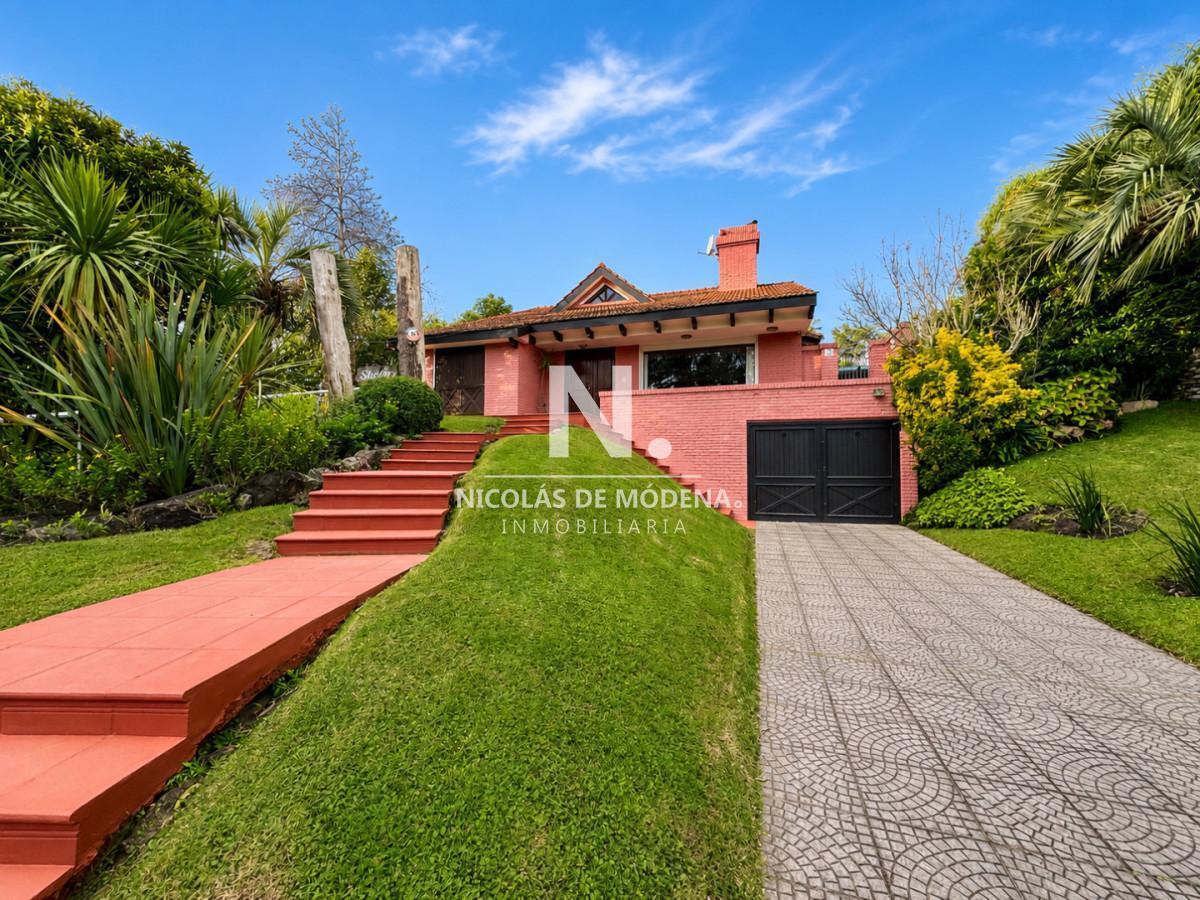 En venta casa de 2 plantas con 3 dormitorios en San Rafael, con piscina, parrillero y grandes espaci