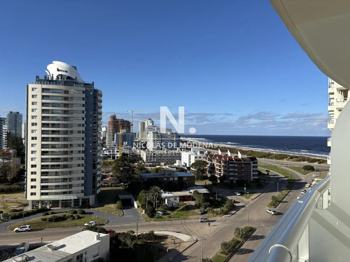 VENTA AV. CHIVERTA BAJO SU VALOR 3 DORMITORIOS SOL Y MAS SOL 2